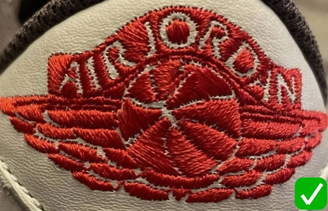travis scott reverse mocha authentic right heel wings logo embroidery